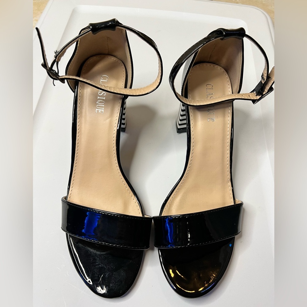 Size 8.5 Women’s Black Striped Block Heel